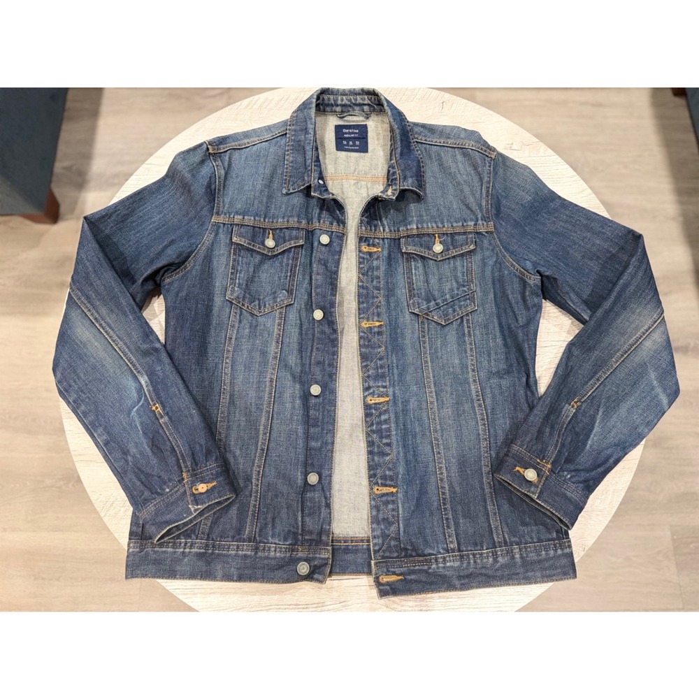 Bershka Men's Denim Jacket XL Blue Regular Fit Trucker Distressed Fade